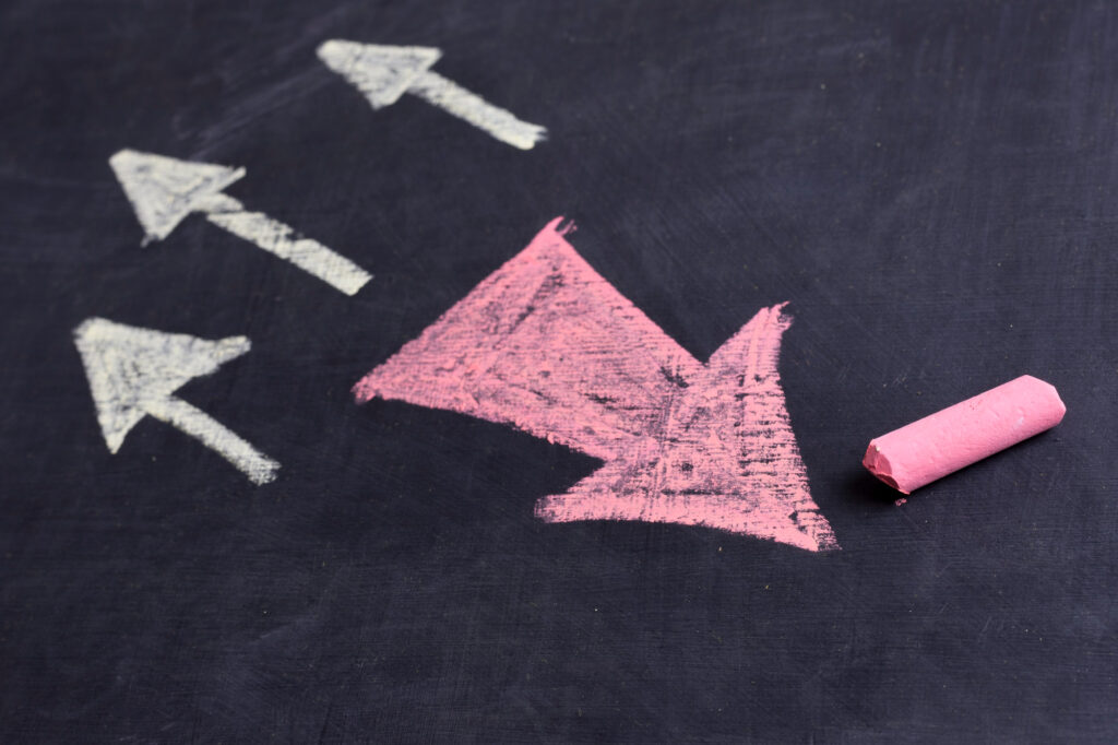 Białe i różowe strzałki wysoki widok